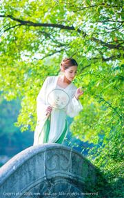 Ai Xi ICE "Godin loopt langzaam van het meer in verse Chinese kleren" [TGOD Push Goddess]