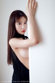 Lori Yoyo-chan "El último suéter seductor con espalda abierta" [秀 人 网 XIUREN] No.731