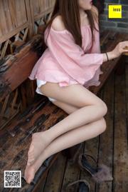 Model Overseas Chinese "Zwarte zijden minirok en meisje met hoge hakken" [丽 柜 LiGui] Foto van mooie benen en jade voeten