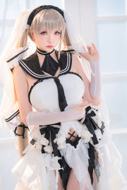[Internet celebrity COSER photo] Miss Coser Xing Zhichi - pure white and pitch black "Awesome"