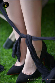 [IESS Pratt & Whitney Collection] 093 Модель Маленькая толстушка "Шелковое шоу маленьких толстых ног"