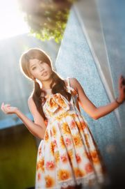 Colección de fotos de la belleza taiwanesa Lin Zhenyi YUNA "Sunshine Street Shooting"